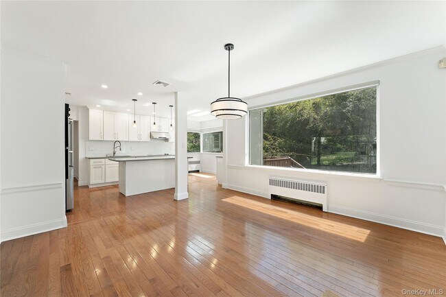 Photo - 128 Moorland Dr