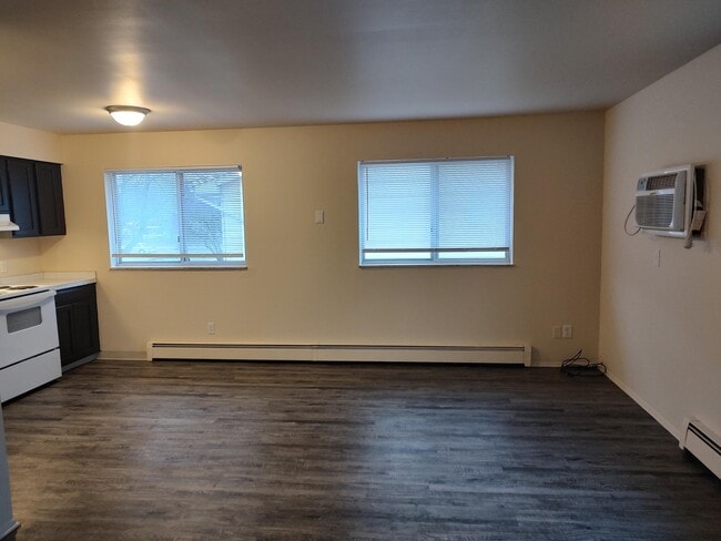 Photo - Eastknoll Apartments