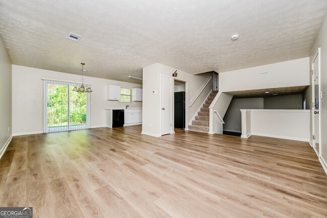 Photo - 4276 Old Lake Dr