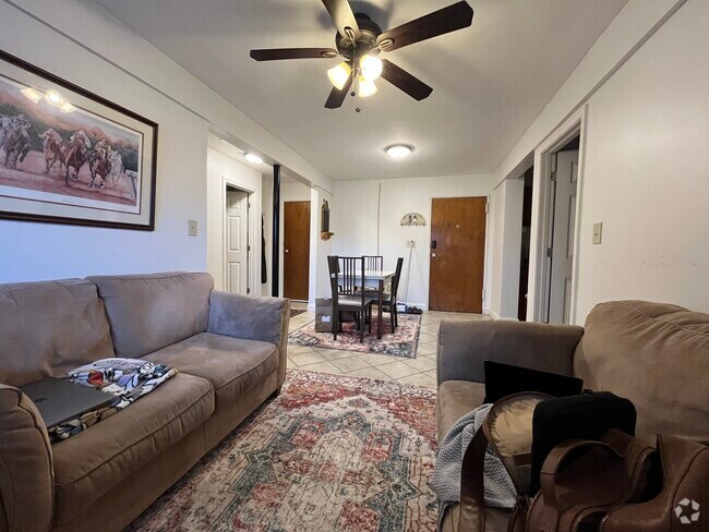 Building Photo - 140 Kenrick St Unit 4 Rental