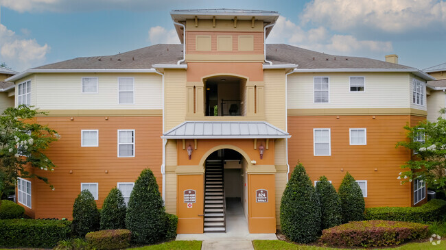 Building Photo - Rolling Acres Apartments