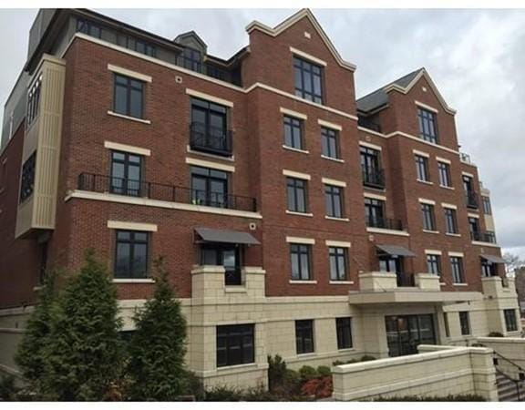 Building Photo - 1501 Commonwealth Ave Unit 404