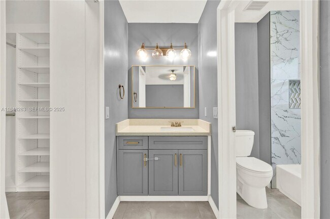 Photo - 1637 SE 30th St