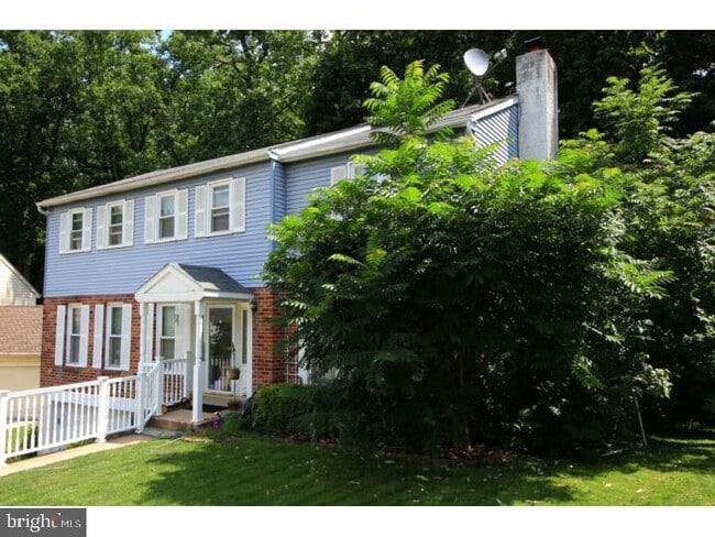 135 Eaton Dr