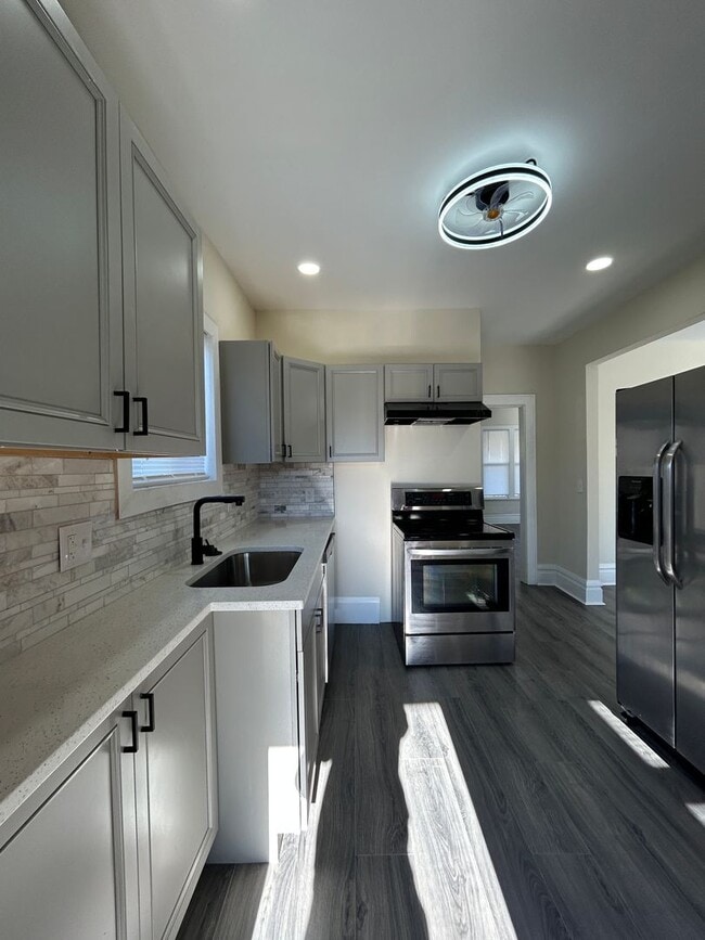 Photo - 1179 Atcheson St