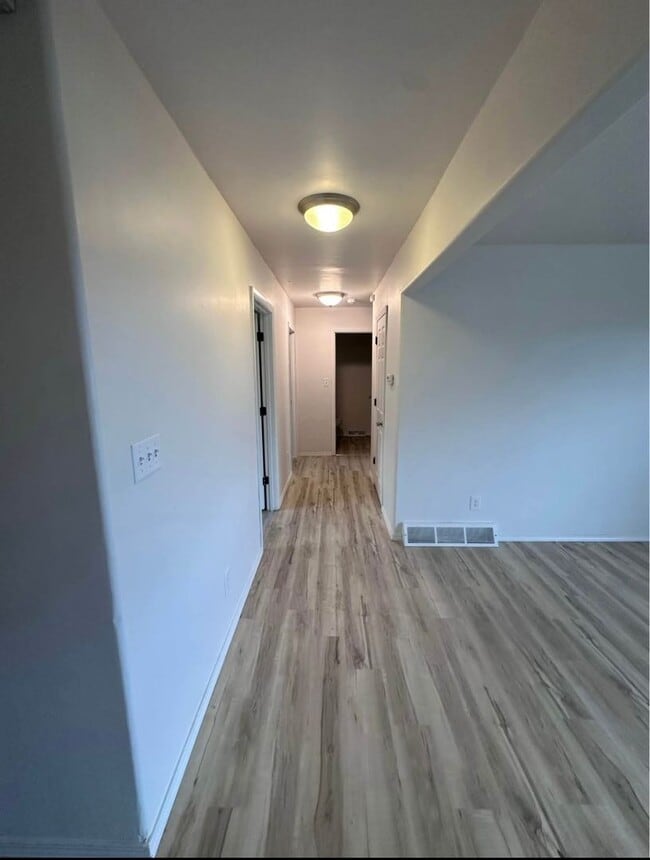 Photo - Spruce St Duplex Unidad 96