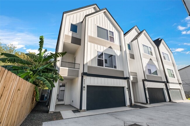 Photo - 4039 Buck St