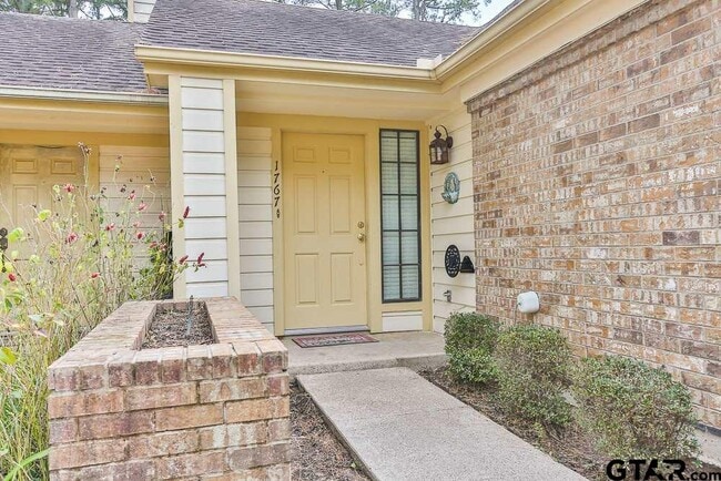 Photo - 1767 Eaglewood Drive