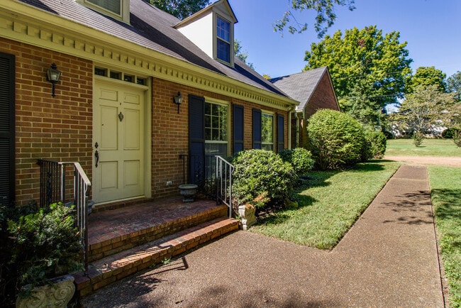 Photo - Huge Yard and Privacy, Right on Hillsboro Road at Fieldstone Farms!