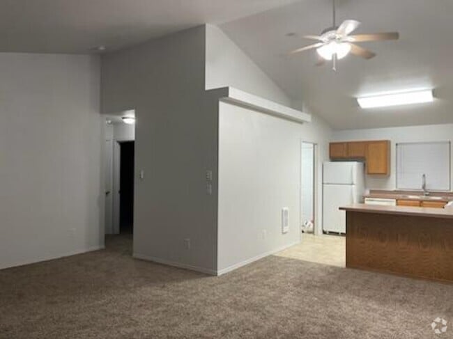 Building Photo - 803 N 20th Ave Unit 2 Rental
