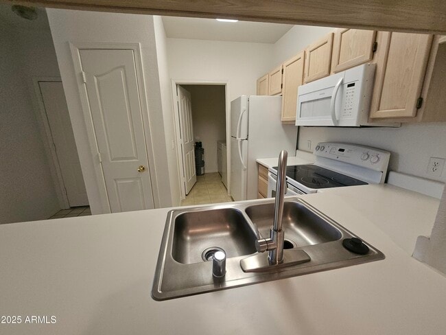 Photo - 16013 S Desert Foothills Pkwy Unidad 2130