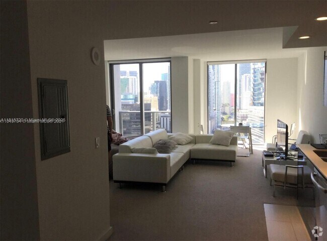 Building Photo - 31 SE 6th St Unit 2705 Rental