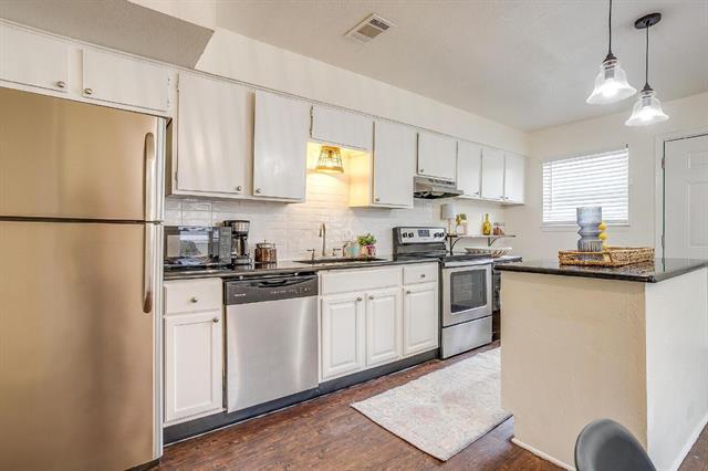 Photo - 2215 5th Ave