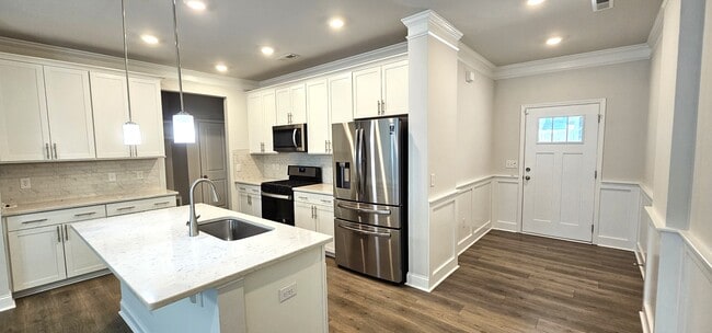 Photo - 218 Stamm Dr