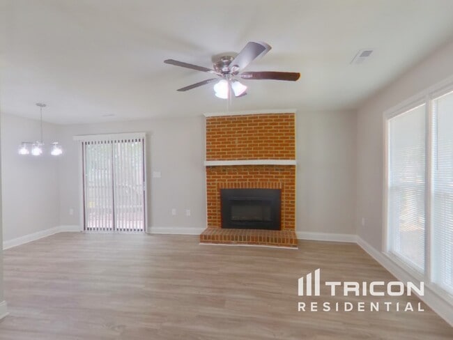 Photo - 6701 Hickory Trace Dr