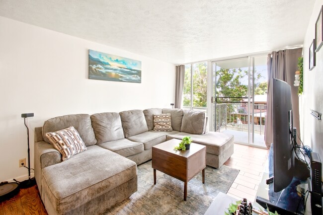 Photo - 1600 Wilikina Dr