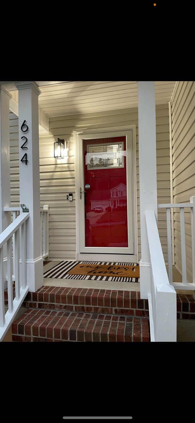 Photo - 624 Monger Ln