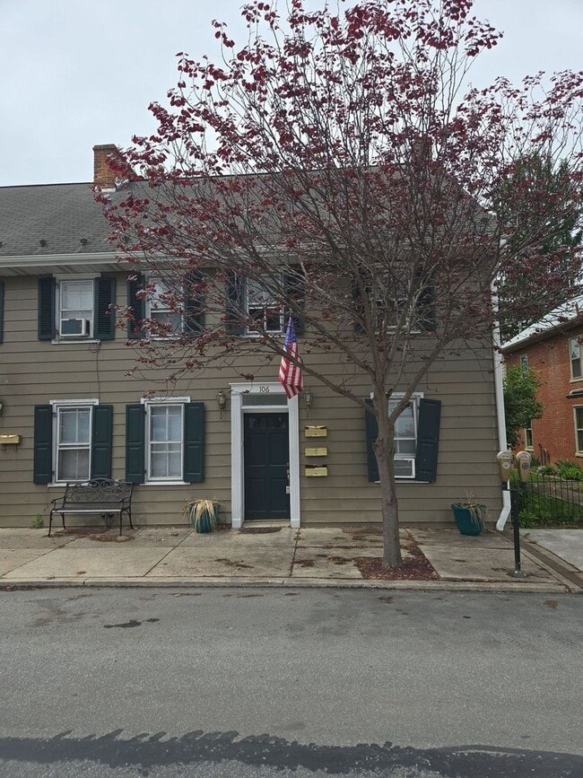 Building Photo - 106-108 S Main St Unit 106 3