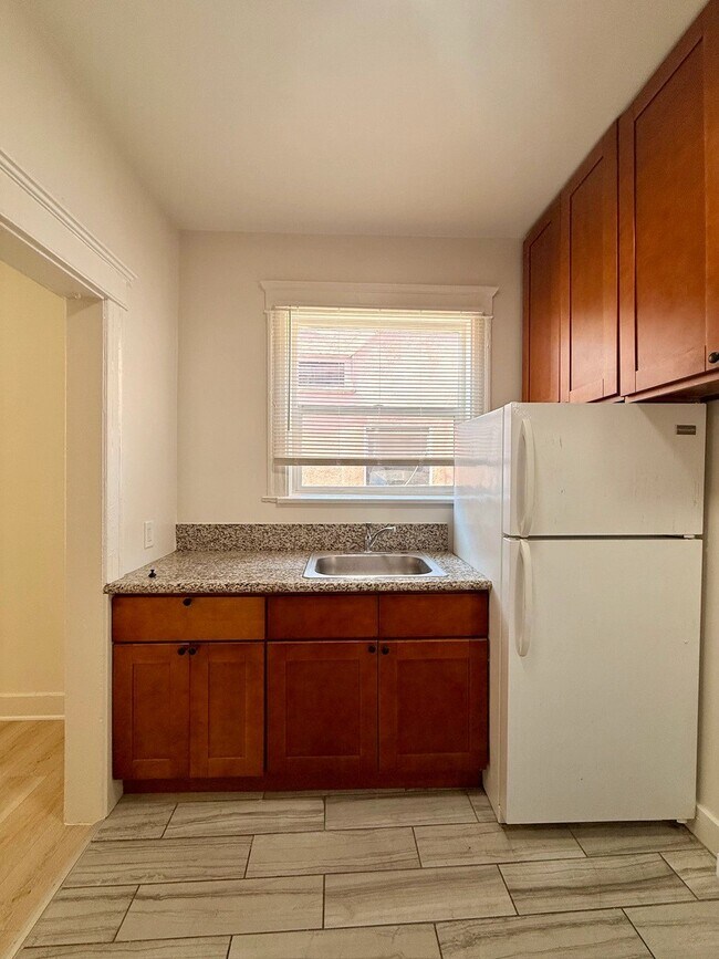 Photo - 3057 Leeward Avenue,
