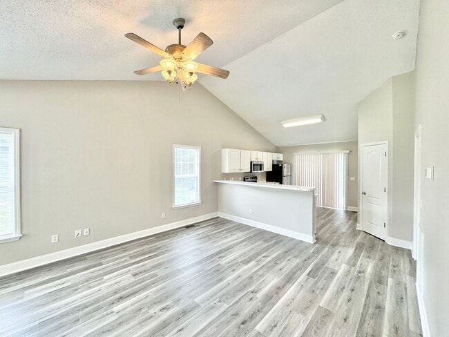 Photo - 3522 Riverside Dr