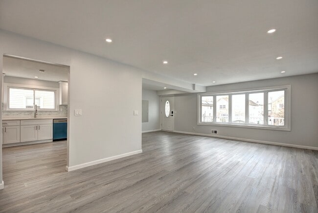 Photo - 450 Jefferson Ave