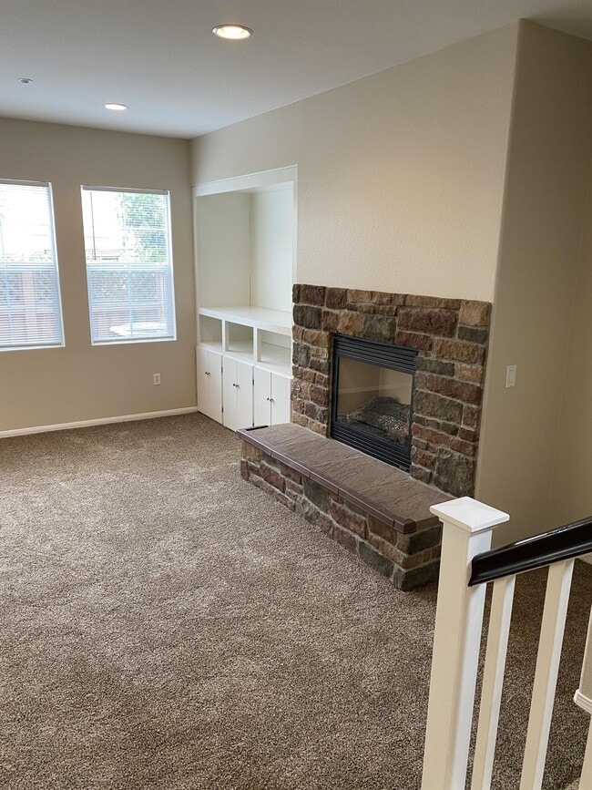 Building Photo - 36307 Cosimo Ln