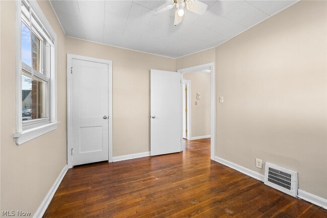 Photo - 2438 Brookdale Ave