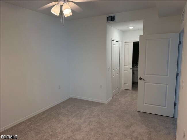 Photo - 18411 Copperhead Dr Unidad 332