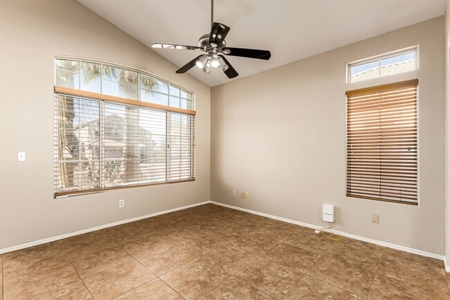 Photo - Beautiful 3 bedroom home in Ahwatukee Foothills with sparkling pool!