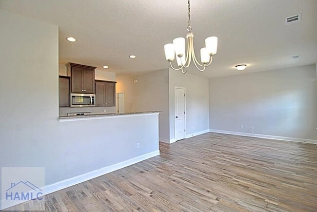 Photo - 741 Meloney Dr