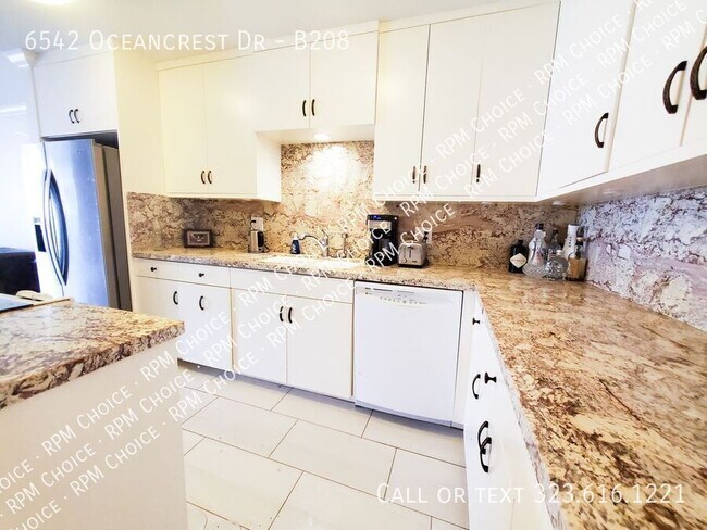 Photo - 6542 Ocean Crest Dr