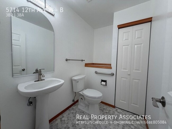 Photo - 5714 12th Ave W Unit B