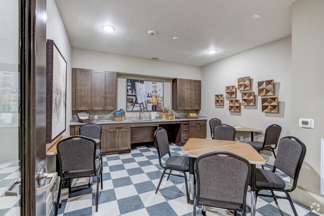 Art & Crafts Room
