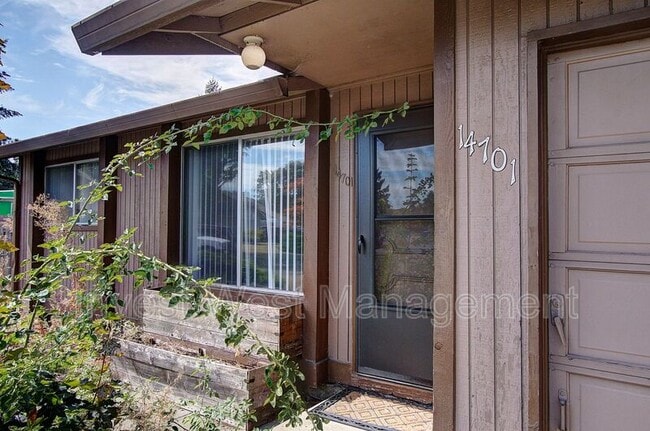 Photo - 14701 SE 16th Cir
