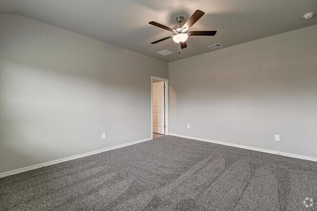 Building Photo - 1269 Carnaby St Rental