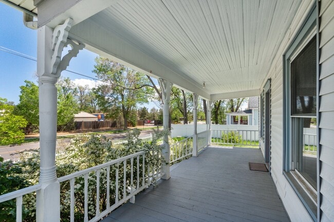 Photo - 1230 Glen Ave