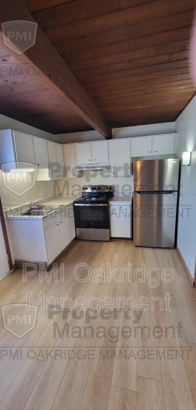 Photo - 1531 Spruce Ave