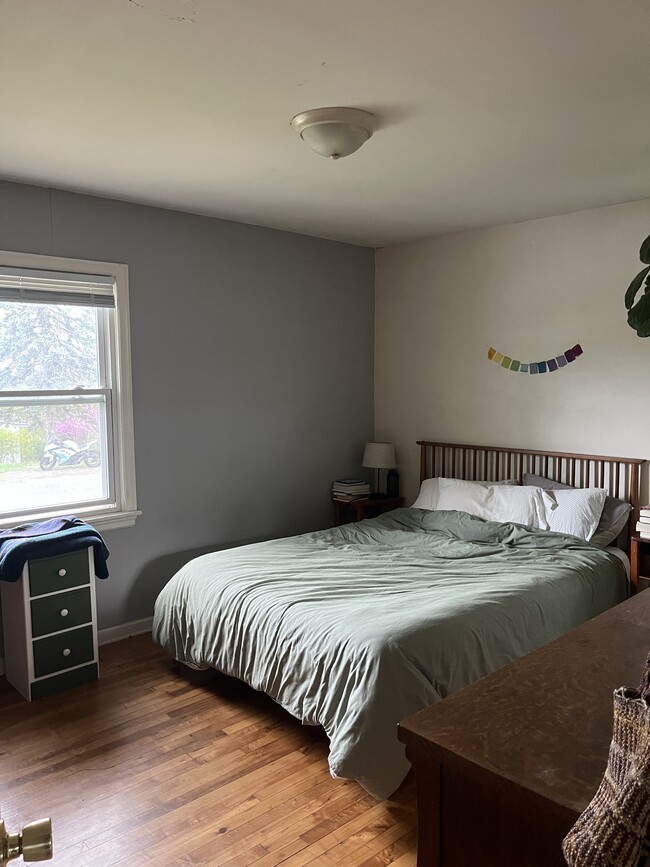 Bedroom 1 - 541 Franklin St House