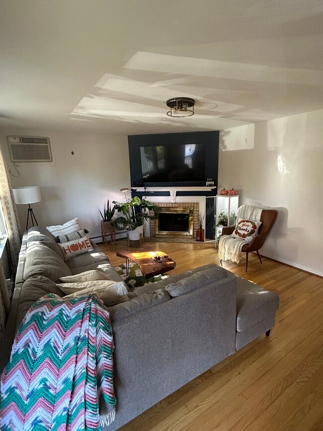 Photo - 133 Elm Ave Unit 1