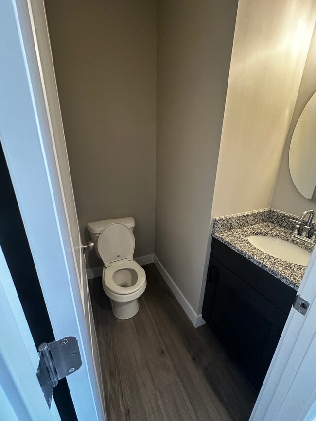 49 Cedar Ln