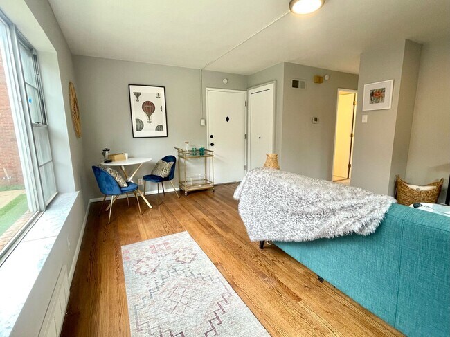 Photo - 5443-5447 Chippewa St Unit 6A