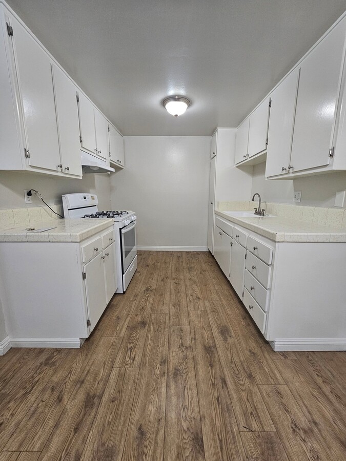 Photo - 1135 W I St Unit 26