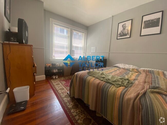 Building Photo - 884 Huntington Ave Rental