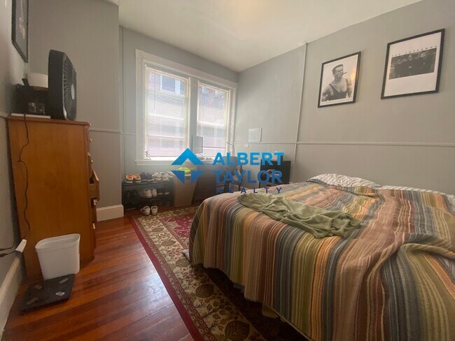Photo - 884 Huntington Ave Apartments