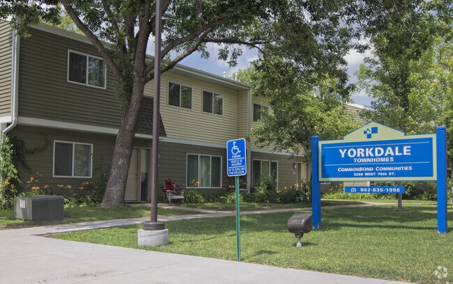 Yorkdale Townhomes - Yorkdale Townhomes