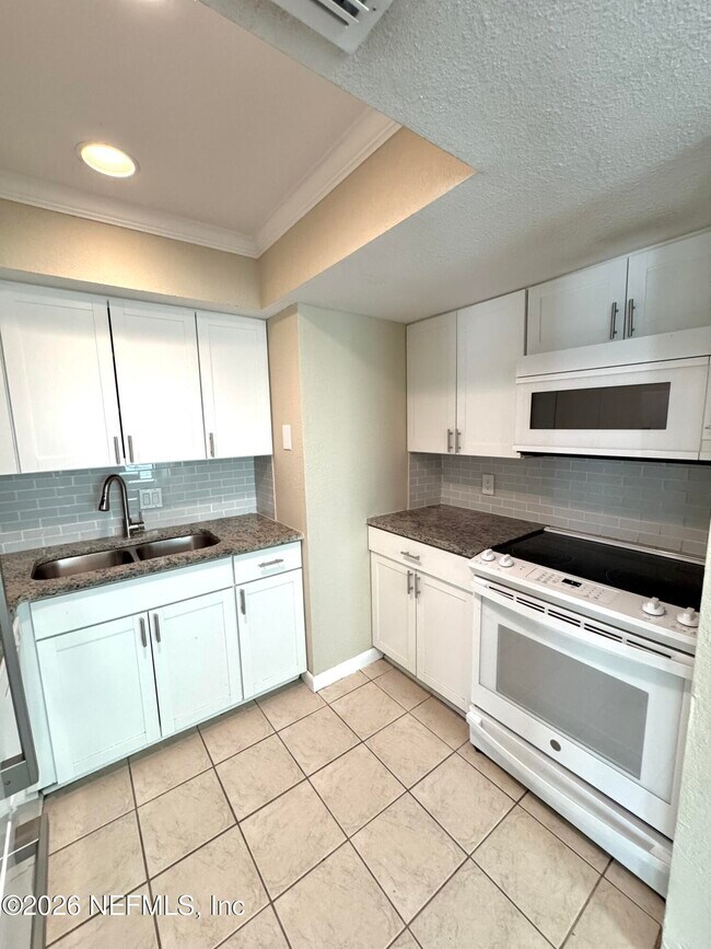 Photo - 100 Fairway Park Blvd Unit 1006