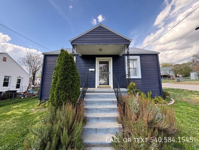 Photo - 950 Morgan Ave SE