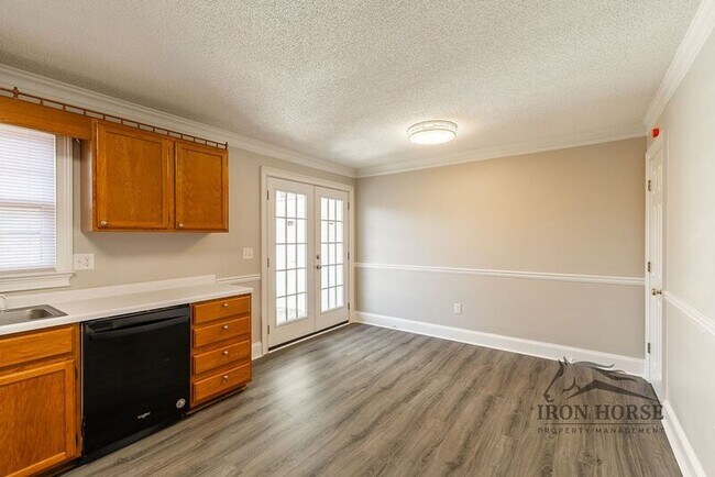 Photo - 116 Barrington Dr