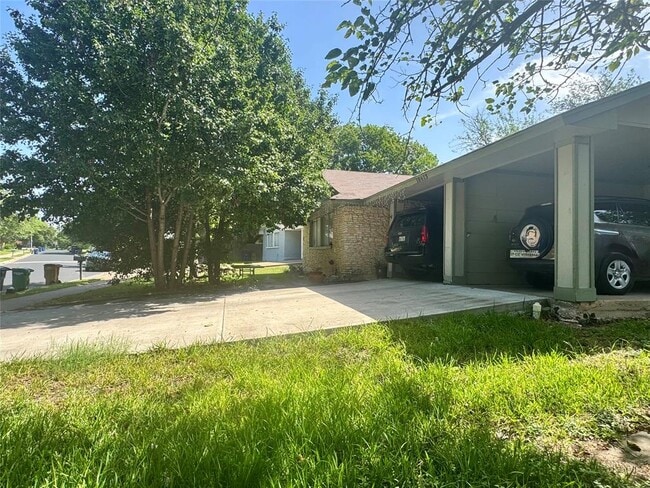 Building Photo - 10613 Golden Quail Dr Rental