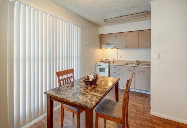 Photo - The Retro Apartments